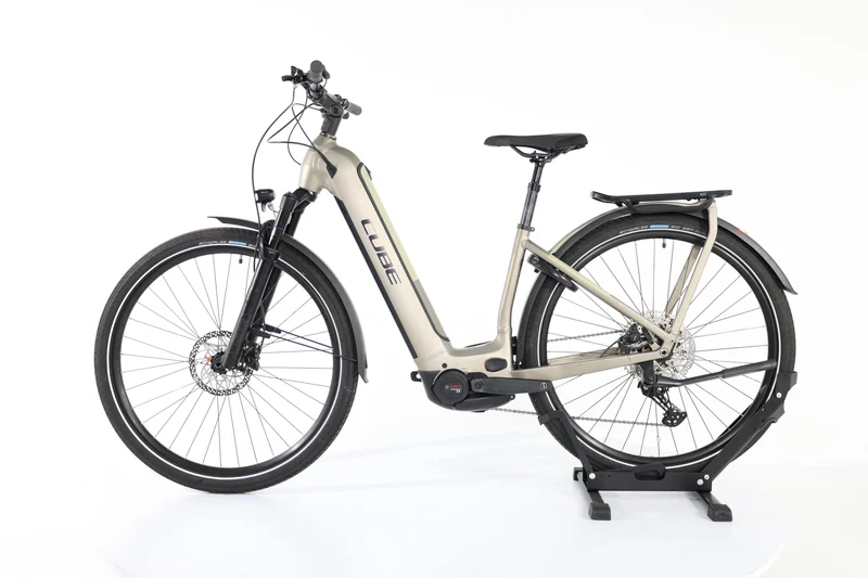 CUBE Kathmandu Hybrid Pro 750 2023 T.46