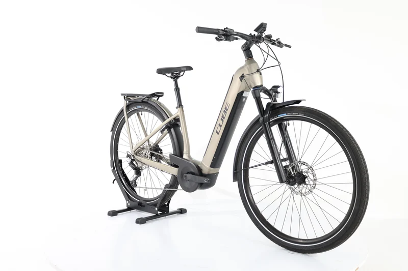CUBE Kathmandu Hybrid Pro 750 2023 T.46