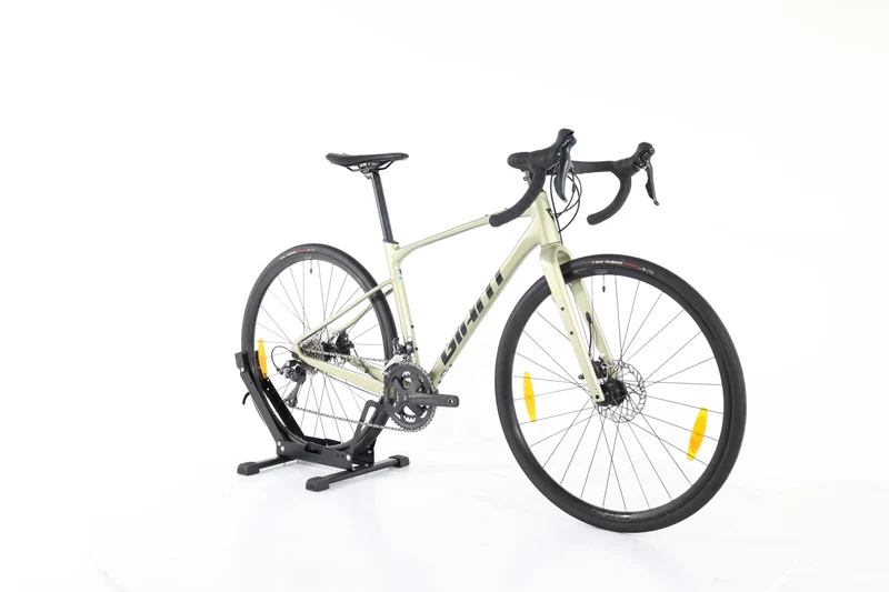 GIANT Revolt 2 2024 T.S