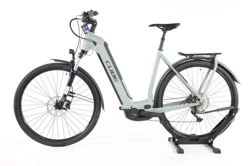 CUBE Kathmandu Hybrid One 2023 T.58