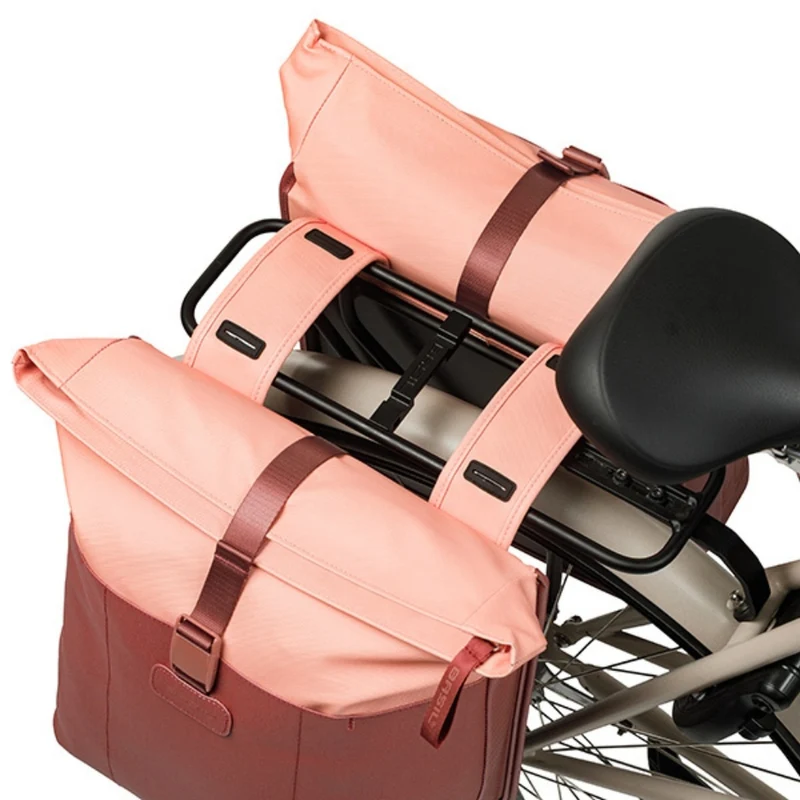 Sacoche vélo double étanche Basil Vive pour porte-bagages