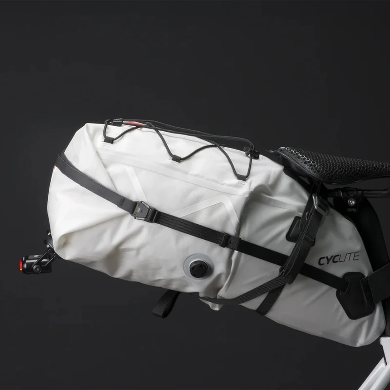 Set d’éclairage vélo avant et arrière Supernova Redstream Series avec fonction feu de freinage