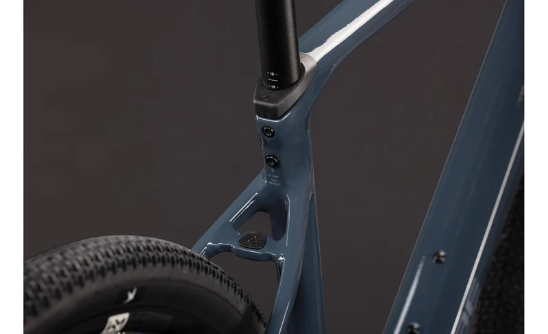 Nuroad Race 2027 - Nkgrey'n'Grey - CUBE