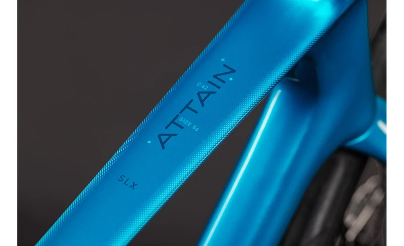 Attain C:62 SLX 2027 - Bleu Ciel Chromé - CUBE