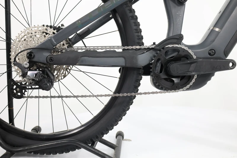 CUBE Stereo Hybrid ONE77 HPC Race 800 2025