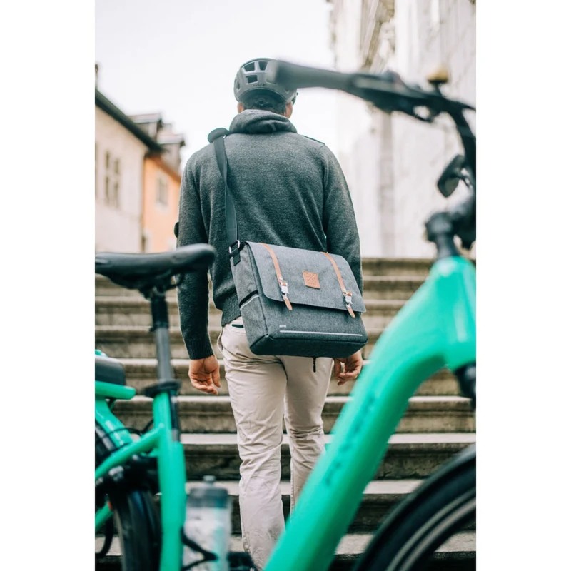 Sac bandoulière vélo avec fixation porte-bagages Zéfal Urban Messenger Bag 11L