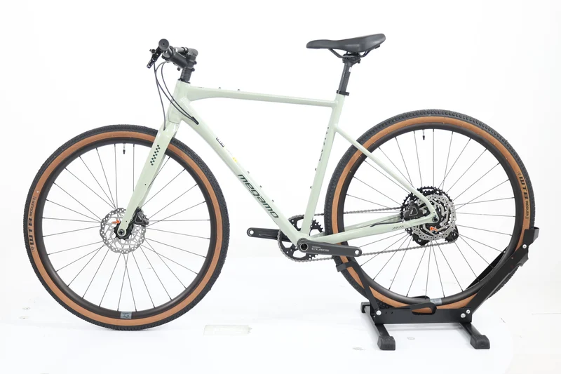 MEGAMO Jakar Flat-Bar 2026