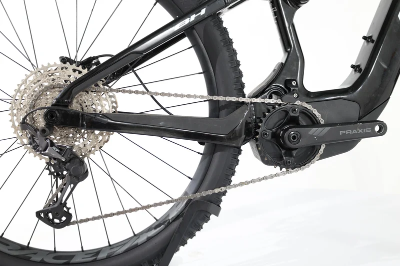 BH AtomX Lynx 8.4 2024
