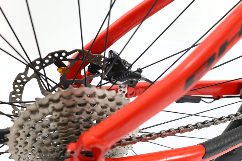BH Atom Pro 2023 T.M