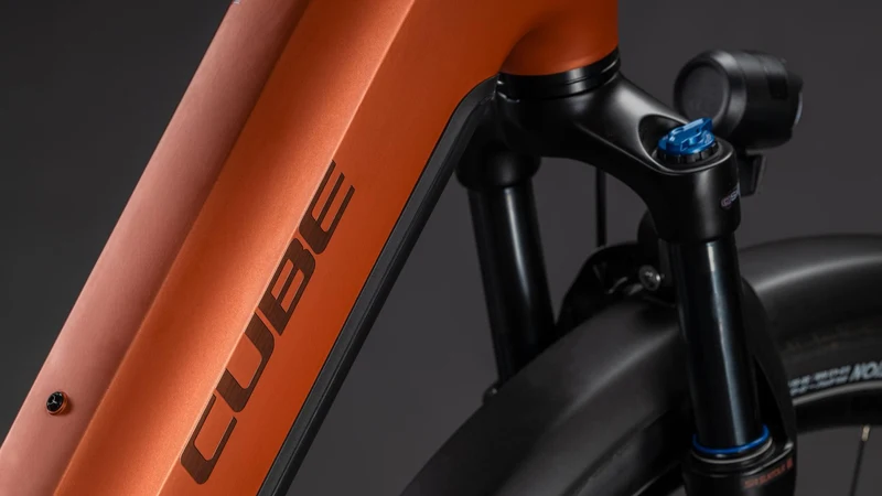 TOURING HYBRID COMFORT SLX 800