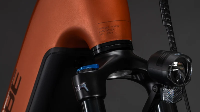 TOURING HYBRID COMFORT SLX 800