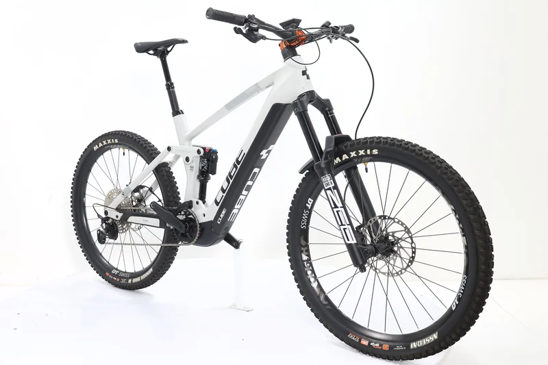 CUBE Stereo Hybrid 160 HPC SLX 750 2023 T.L