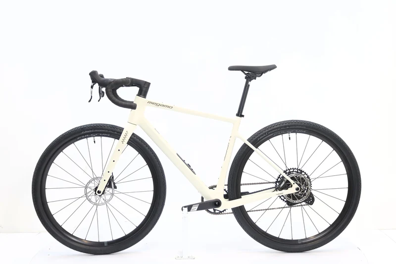 MEGAMO West 10 2026 T.M