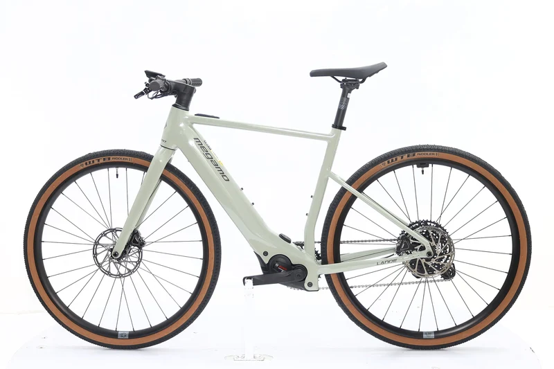 MEGAMO Lande Flat-Bar 2025 T.M