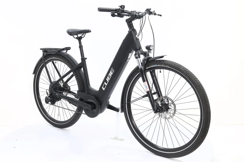 CUBE Touring Hybrid Pro 625 2024 T.46