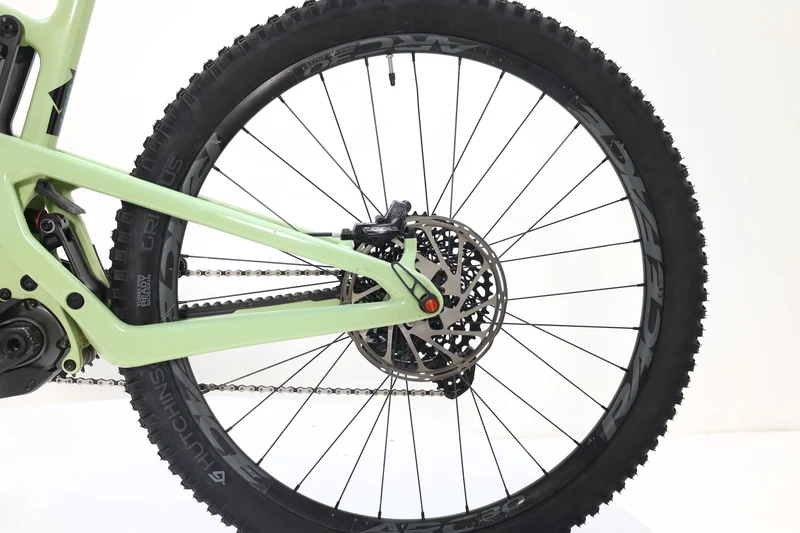 SANTA CRUZ Heckler R 29 / Carbon C 2023 T.L