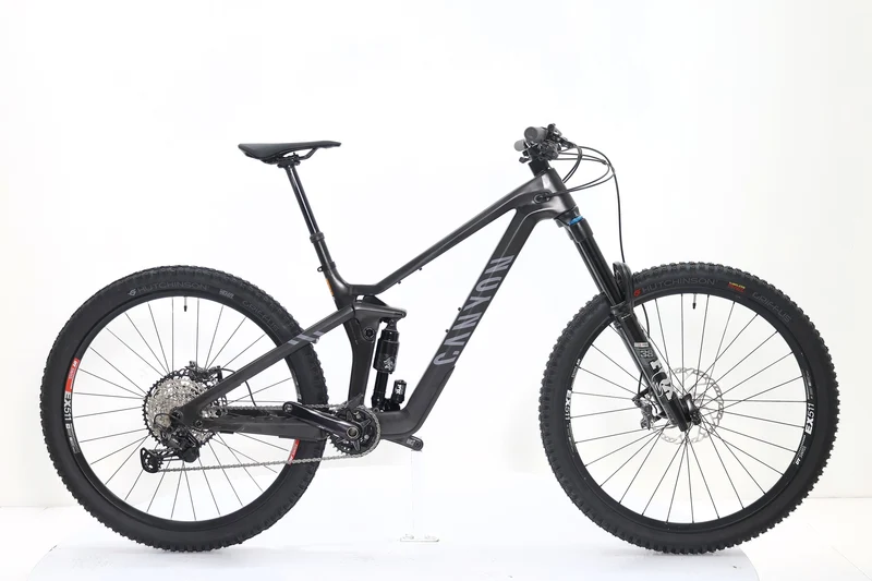 CANYON Strive CFR Underdog 2024 T.M