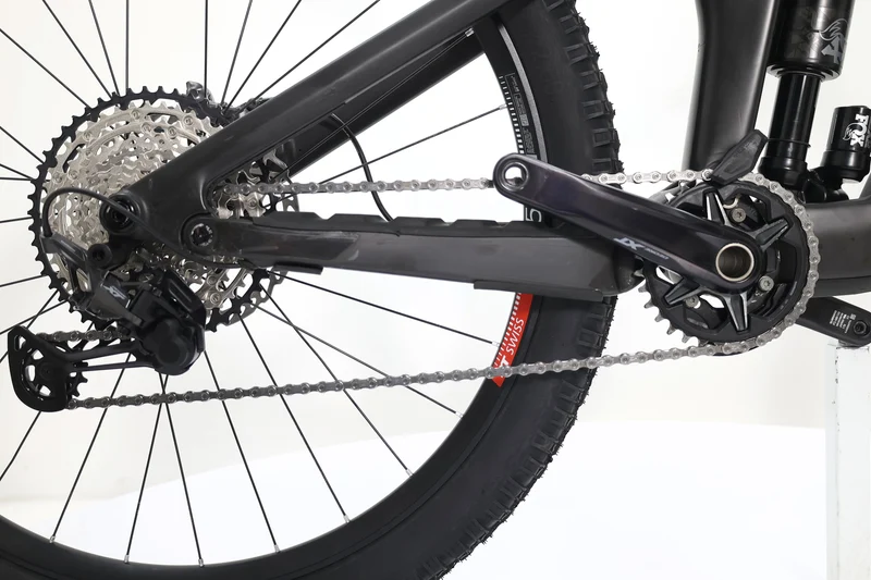 CANYON Strive CFR Underdog 2024 T.M