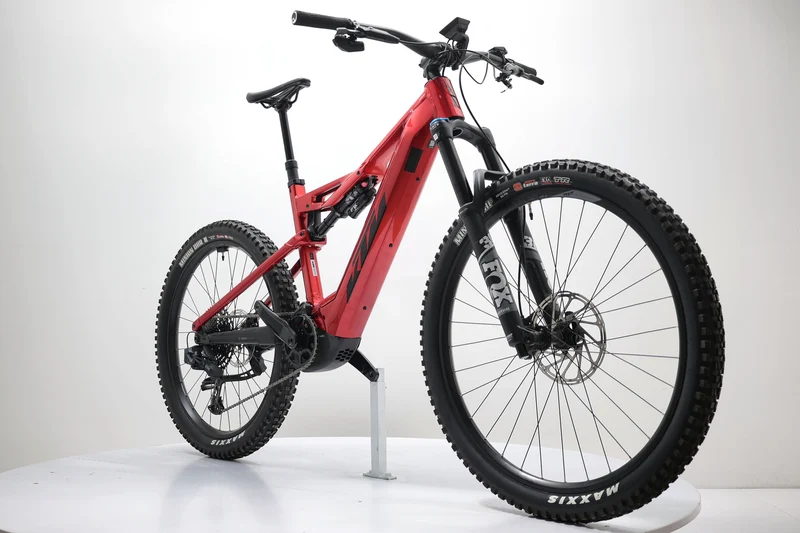 KTM MACINA KAPOHO 7971 2023 T.L