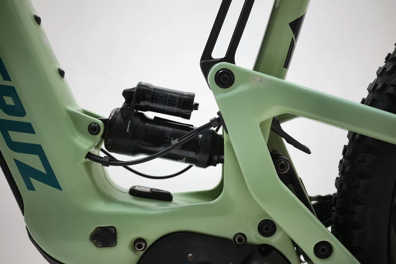 SANTA CRUZ Heckler 9C R 2023 T.M
