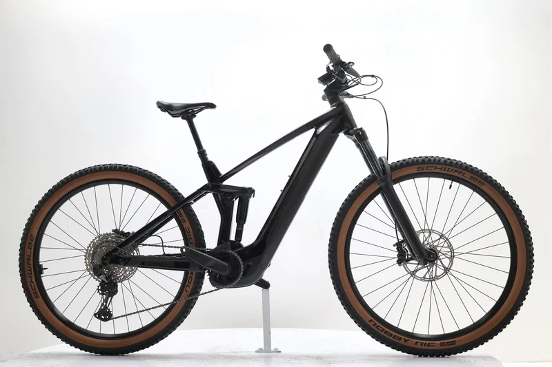CUBE Stereo Hybrid 140 HPC Race 750 2024 T.M