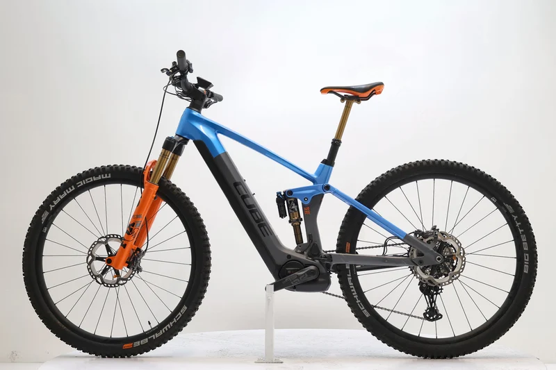 CUBE Stereo Hybrid 140 HPC Actionteam 750 2024 T.M