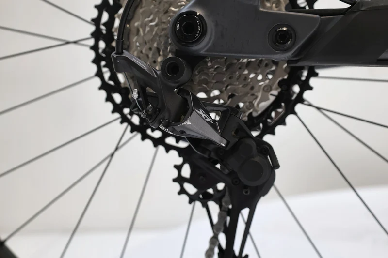 CUBE Stereo Hybrid 140 HPC Actionteam 750 2024 T.M
