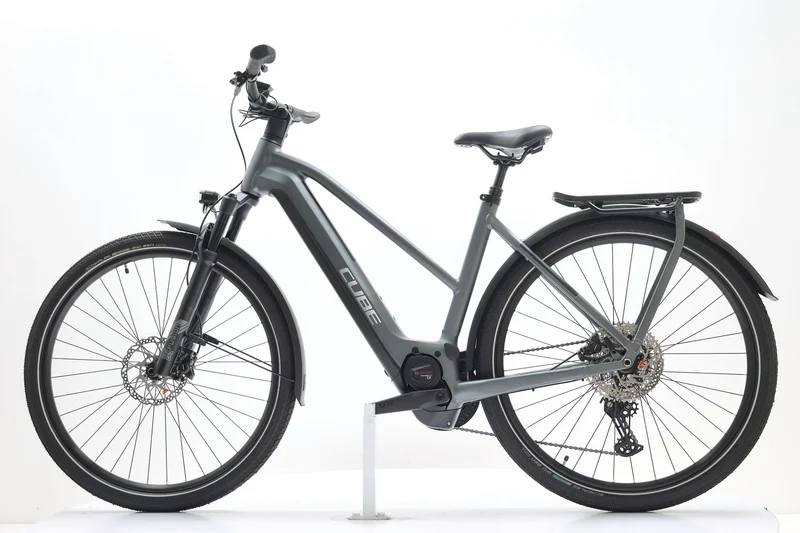 CUBE Kathmandu Hybrid Pro 625 2024 T.54
