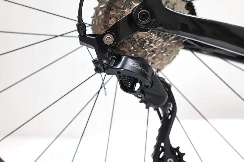 BH iRS1 CARBON 1.4 2024 T.L