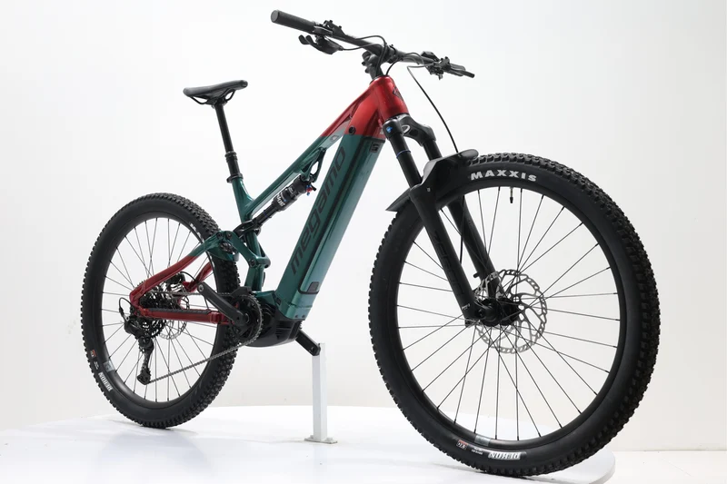 MEGAMO Flame AL 20 2025