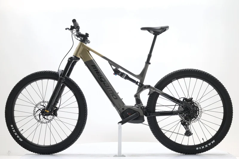 MEGAMO Flame AL 20+ 2025 T.L