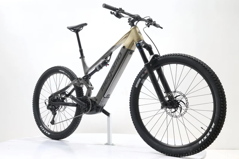 MEGAMO Flame AL 20+ 2025 T.L