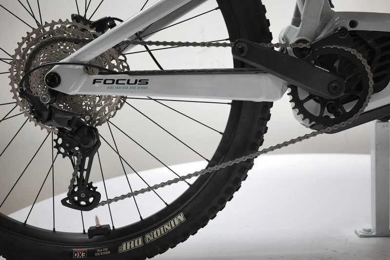 FOCUS Thron² 6.7 2022 T.S