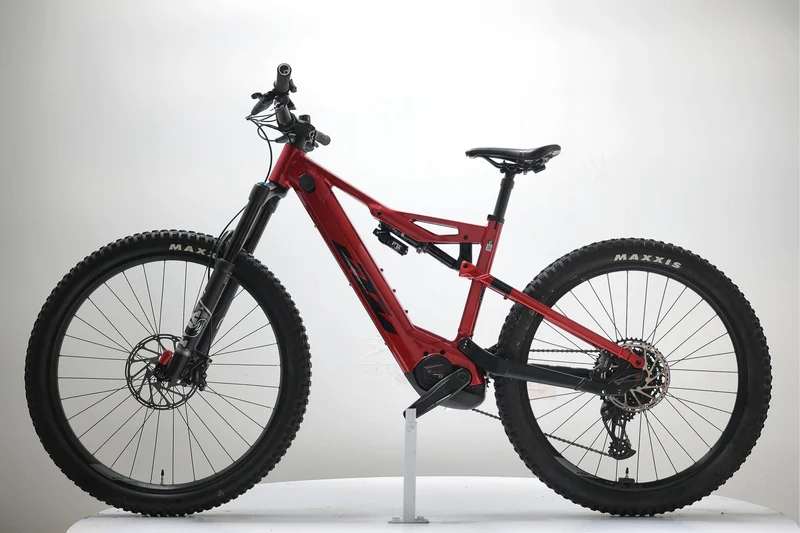 KTM MACINA KAPOHO 7971 2023 T.M