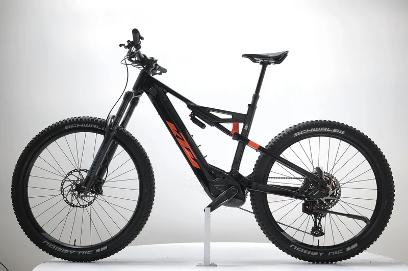 KTM MACINA KAPOHO 7973 2023 T.L