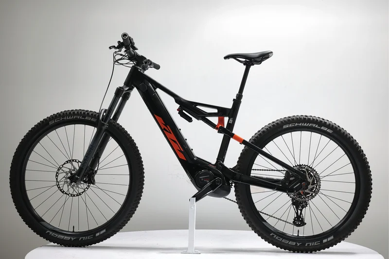 KTM MACINA KAPOHO 7973 2023 T.L