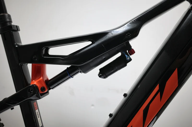 KTM MACINA KAPOHO 7973 2023 T.L