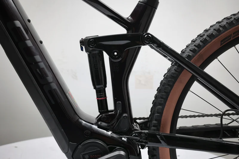 CUBE Stereo Hybrid 140 HPC Race 750 2024 T.M