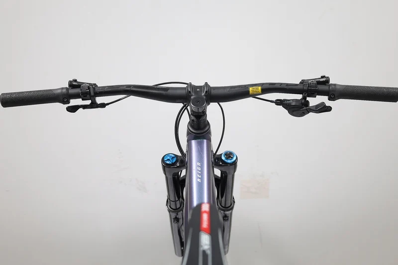 GIANT Reign 1 2024 T.M