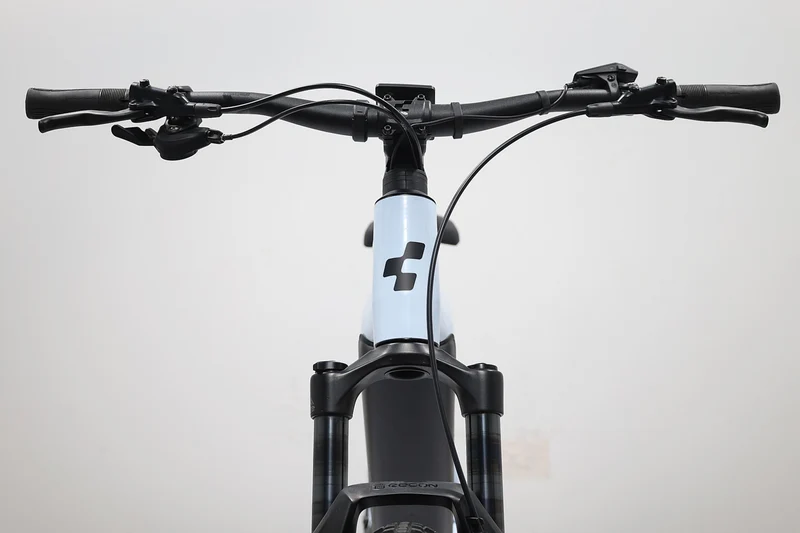 CUBE Stereo Hybrid 120 Pro 2022 T.L