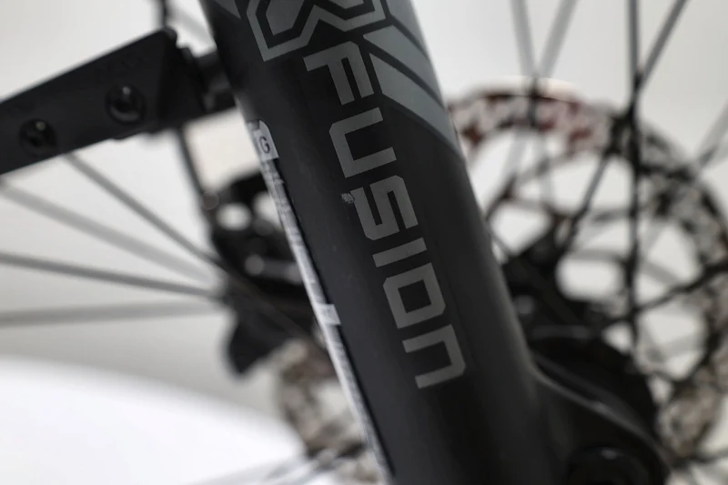 CUBE Kathmandu Hybrid Pro 625 2023 T.M