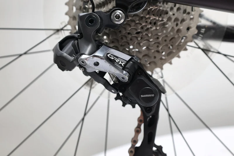 GIANT Revolt E+ 2022 T.L