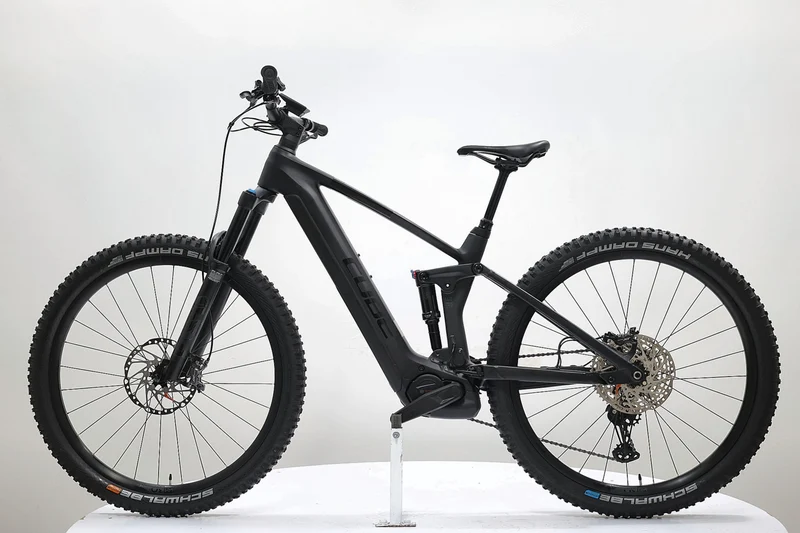 CUBE Stereo Hybrid 140 HPC SLX 750 2024 T.M