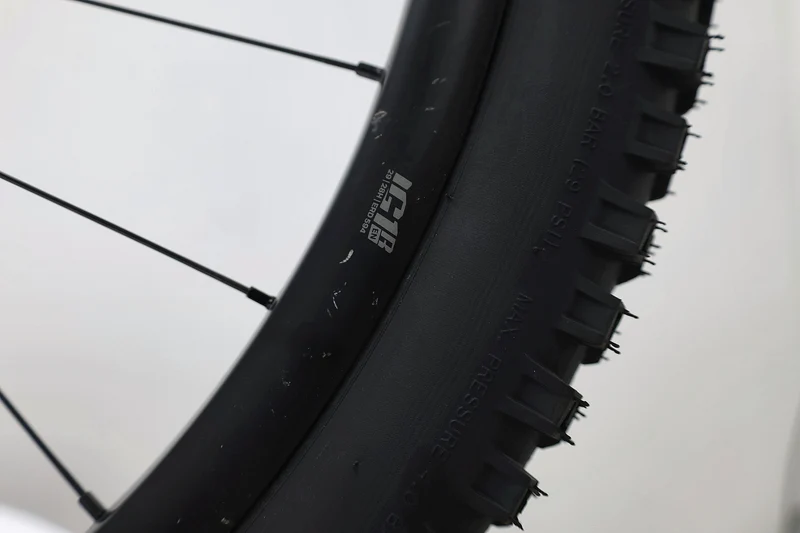 YT DECOY CF Pro Race 2019 T.L