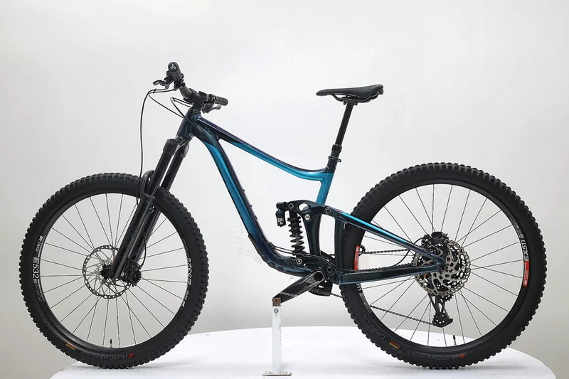 Giant Reign sx 29 star et night T.M 2022