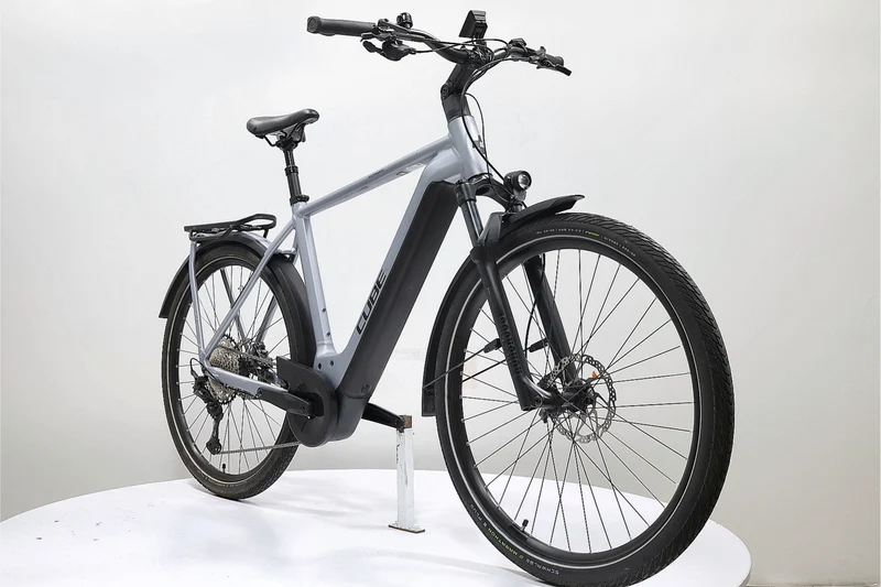 CUBE Kathmandu Hybrid SLX 750 2023 T.58