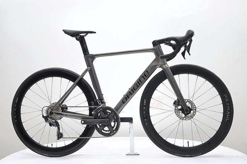 ORIGINE Fraxion GTR M2 2022 T.M