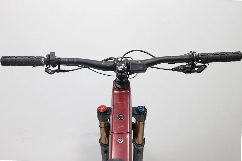 BH Xtep Lynx Pro 0.9 2023 T.L