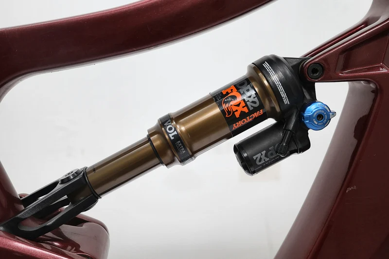 BH Xtep Lynx Pro 0.9 2023 T.L