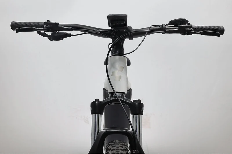 CUBE Reaction Hybrid One 2023 T.L